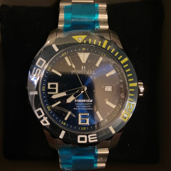 Men’s Puredial watch